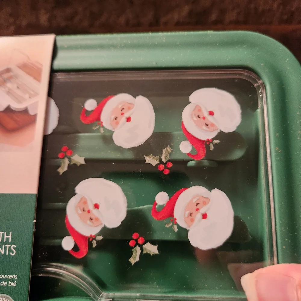 Christmas Santa Claus Bento lunchbox 2 compartments cutlery NEW